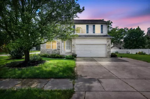 209 Isaac Tharp St, Pataskala, OH 43062