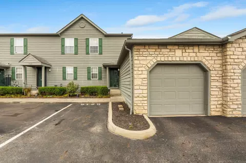 9125 Parkbury Ln, Lewis Center, OH 43035