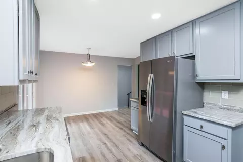 Kitchen - 928 Rutter Ave, Lancaster, OH 43130 photo 5 of 6