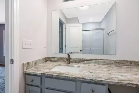 Bath - 928 Rutter Ave, Lancaster, OH 43130 photo 5 of 6