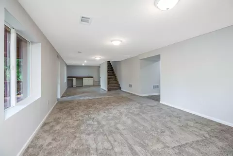 Living - 928 Rutter Ave, Lancaster, OH 43130 photo 7 of 7