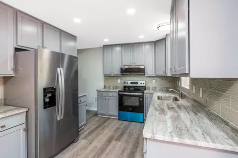 Kitchen - 928 Rutter Ave, Lancaster, OH 43130 photo 1 of 6