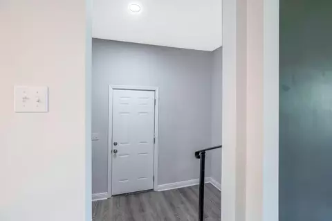 Entry Way - 928 Rutter Ave, Lancaster, OH 43130 photo 1 of 4
