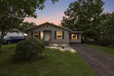 1761 Arrowhead Dr, Columbus, OH 43223