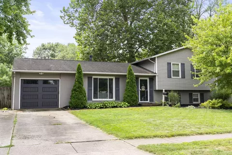1301 Yellowwood Dr, Columbus, OH 43229