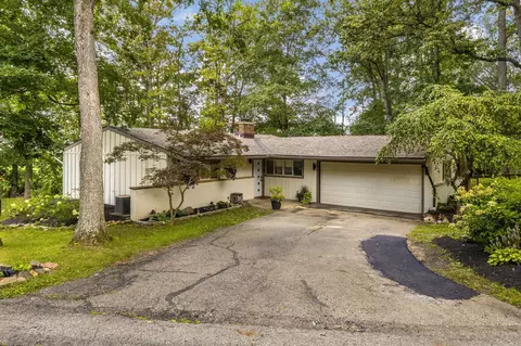 1309 Yorkshire Ct, Circleville, OH 43113