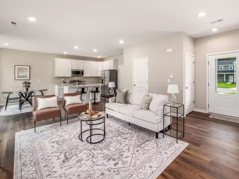429 Postle Blvd, Columbus, OH 43228 photo 3