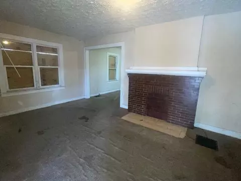 920 E 5th Ave, Columbus, OH 43201 photo 4