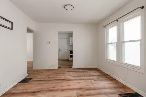 Living - 200 Schultz Ave, Columbus, OH 43222 photo 2 of 2