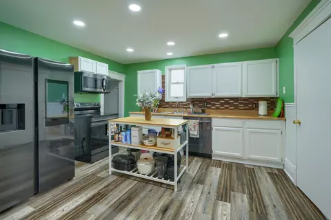 Kitchen - 102 N Bennett Ave, Jackson, OH 45640 photo 1 of 2