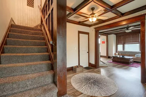Entry Way - 102 N Bennett Ave, Jackson, OH 45640 photo 5 of 7