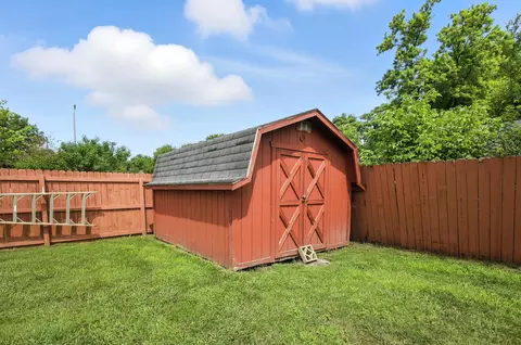 Exterior - 2630 Dwight Rd, Springfield, OH 45503 photo 13 of 14