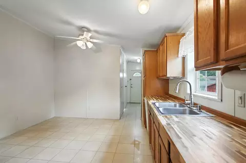 Entry Way - 2630 Dwight Rd, Springfield, OH 45503 photo 1 of 2