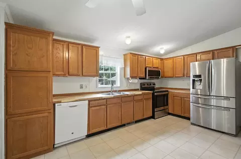 Kitchen - 2630 Dwight Rd, Springfield, OH 45503 photo 3 of 5
