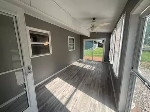 Exterior - 194 Fielde Dr, Newark, OH 43055 photo 1 of 1