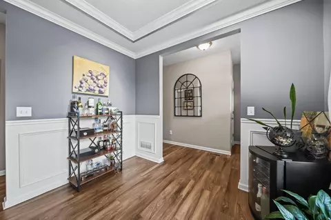 Entry Way - 208 Diverston Way, Delaware, OH 43015 photo 5 of 14