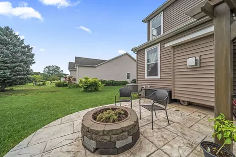 Exterior - 208 Diverston Way, Delaware, OH 43015 photo 21 of 24