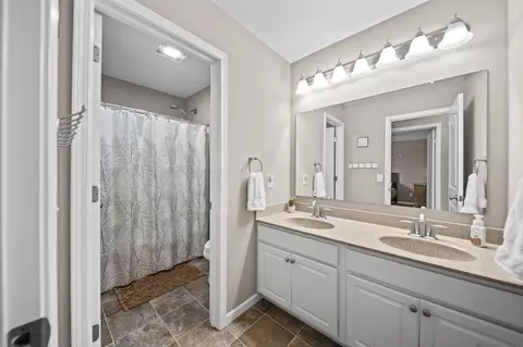 Bath - 208 Diverston Way, Delaware, OH 43015 photo 2 of 4