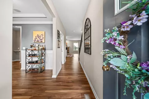 Entry Way - 208 Diverston Way, Delaware, OH 43015 photo 1 of 14