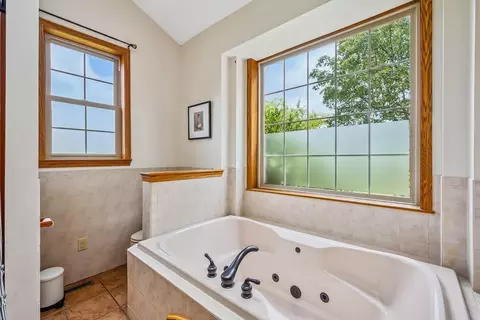Bath - 7338 Prospect Dublin Rd, Prospect, OH 43342 photo 3 of 5