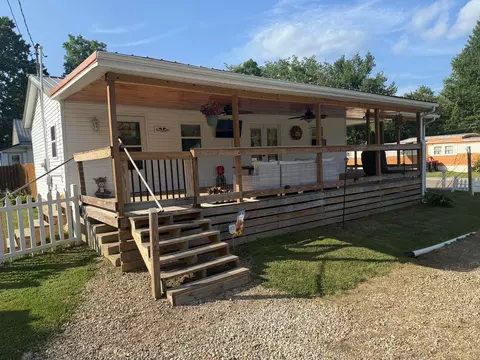 314 N State St, New Lexington, OH 43764