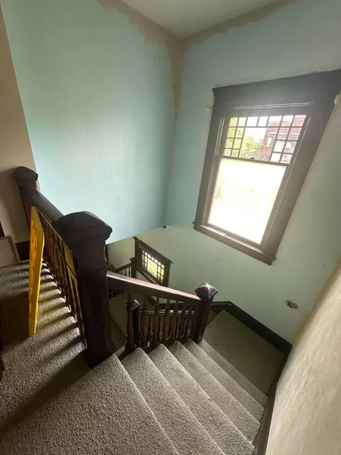 929 E High St, Springfield, OH 45505 photo 12