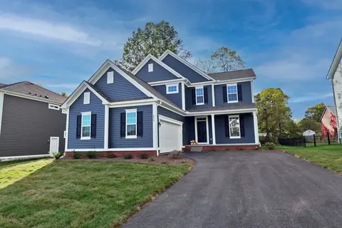 214 Isleta Dr, Pataskala, OH 43062