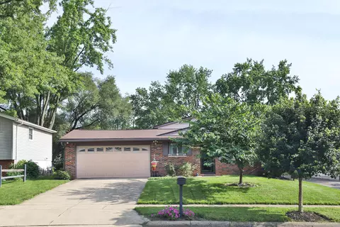 3392 Trail Lane Ct, Columbus, OH 43231