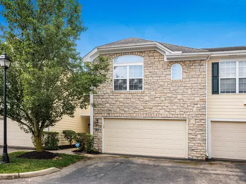 34 Lakes At Cheshire Dr, Delaware, OH 43015
