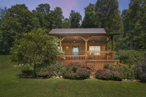 2371 Owl Creek Rd, Frankfort, OH 45628