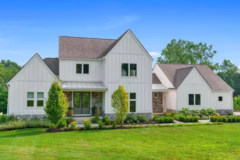 4181 Corner Rd, Alexandria, OH 43001