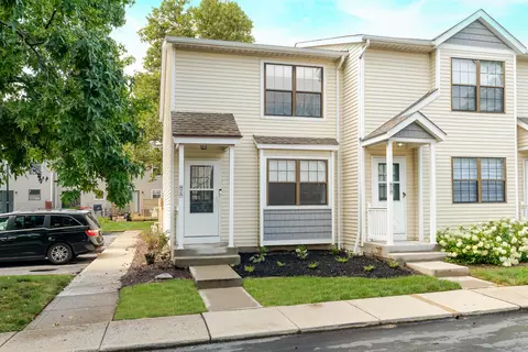 875 Soramill Ln #4A, Columbus, OH 43085