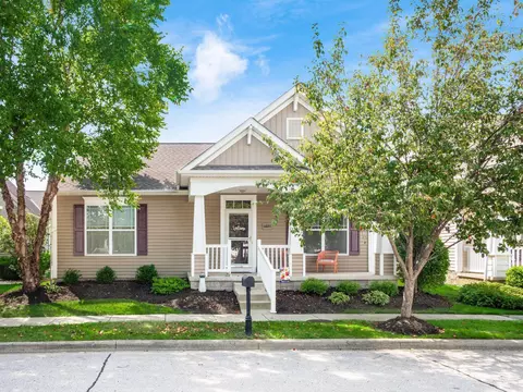4681 Pebble Beach Dr, Grove City, OH 43123