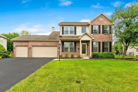 7614 Eagle Trace Dr, Westerville, OH 43082