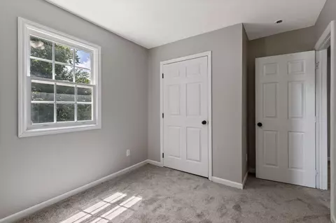 Bedroom - 539 E Union St, Circleville, OH 43113 photo 6 of 7