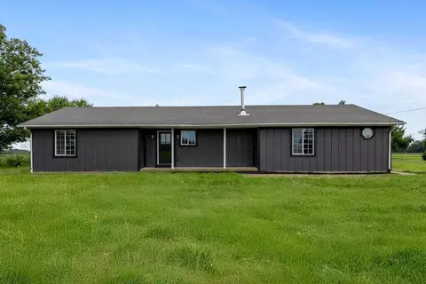 13179 Ridgeway Rd, Orient, OH 43146