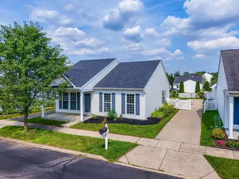 2360 Bloxom St, Grove City, OH 43123