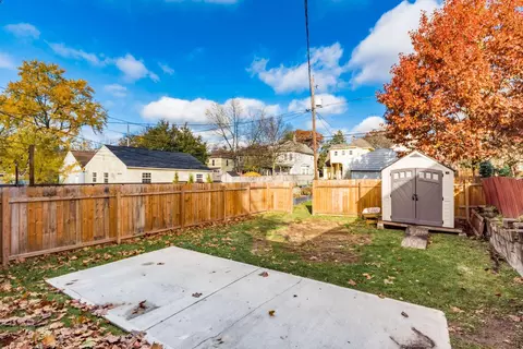 Exterior - 198 E Maynard Ave, Columbus, OH 43202 photo 5 of 9