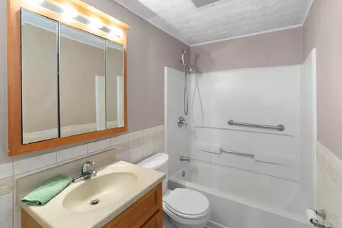 3418 Everson Rd W, Columbus, OH 43232 photo 17