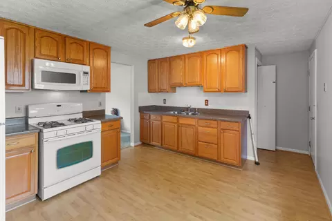 3418 Everson Rd W, Columbus, OH 43232 photo 7