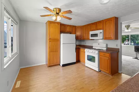 3418 Everson Rd W, Columbus, OH 43232 photo 5