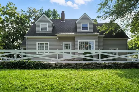 106 Titus Rd, Springfield, OH 45505 photo 2
