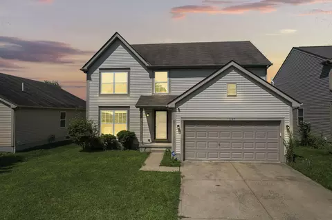 1129 Streamside Dr, Blacklick, OH 43004