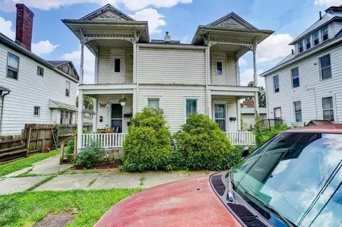 11-13 E Saint Clair St, Newark, OH 43055