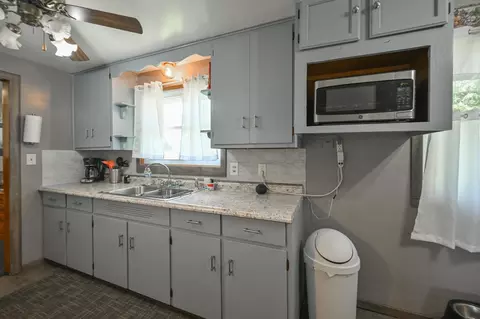 Kitchen - 4823 Ashley Dr, Springfield, OH 45503 photo 3 of 4