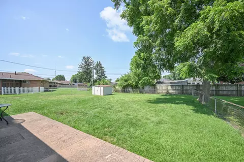 Exterior - 4823 Ashley Dr, Springfield, OH 45503 photo 2 of 5