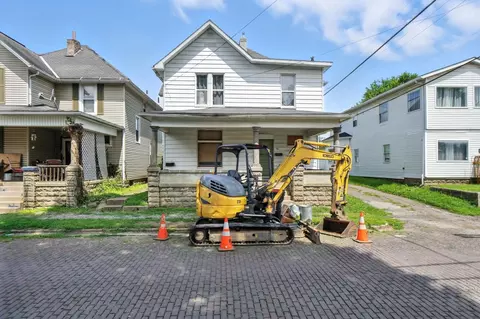 14-16 E Oak St, Newark, OH 43055