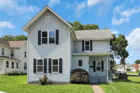 52 Charles St, Newark, OH 43055