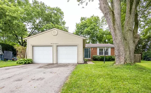 6276 Rosebay Ct, Westerville, OH 43081