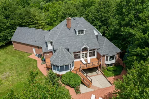 8290 Dustin Rd, Galena, OH 43021
